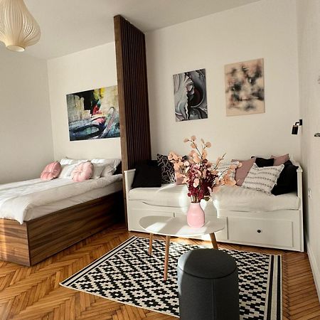 Balconia Sunny Apartment In Centre Of 贝尔格莱德 外观 照片
