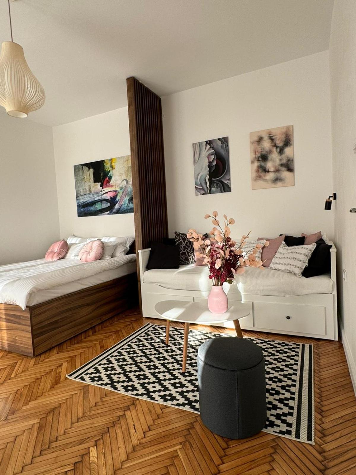 Balconia Sunny Apartment In Centre Of 贝尔格莱德 外观 照片